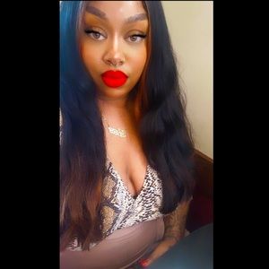 Meet your Posher, Tiffany